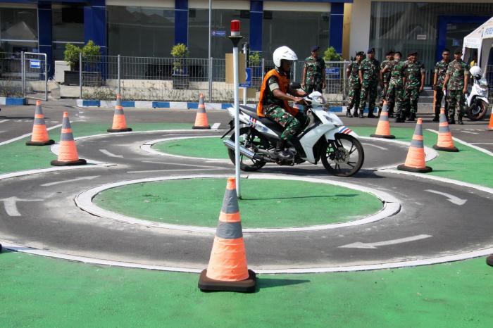 Proyek pilot SIM berbasis biometrik