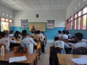 Pengembangan kurikulum standardisasi sekolah mengemudi