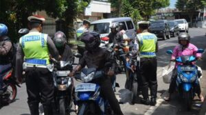 Denda pelanggaran lalu lintas SIM