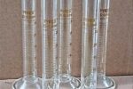 Fungsi gelas ukur laboratorium