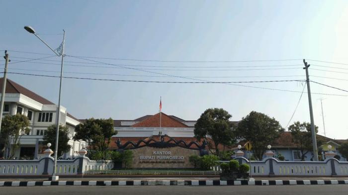 SIM Keliling Alun-Alun Kabupaten Purworejo