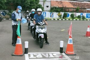 SIM Keliling Area Parkir Superindo Denpasar