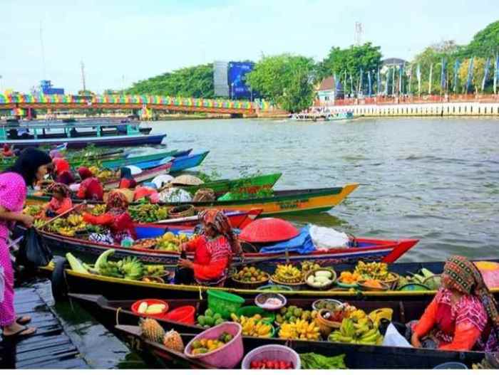 SIM Keliling Pasar Terapung Banjarmasin