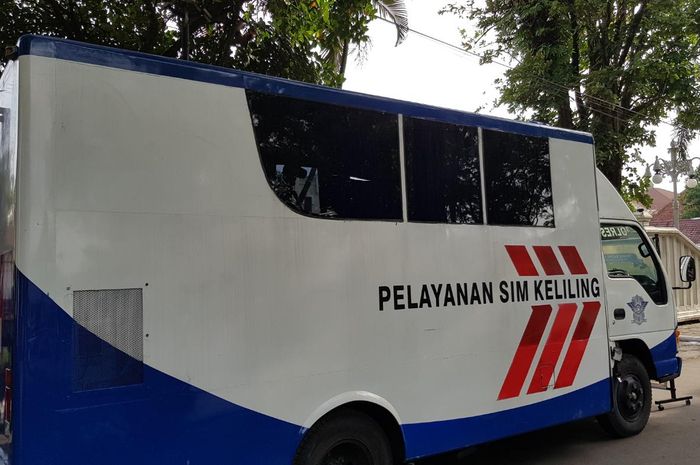 SIM Keliling Alun-Alun Kota Gorontalo