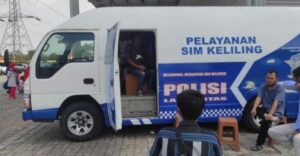 SIM Keliling Area Parkir Lotte Mart Tangerang