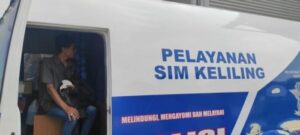 SIM Keliling Area Parkir Giant Bukittinggi